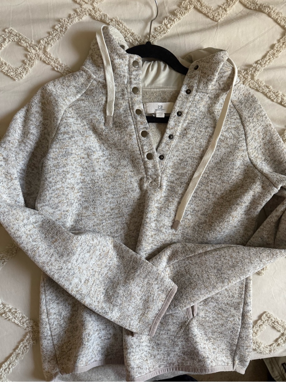 Thread and Supply Heather Cream Beige Hoodiew Sweatshirt Medium